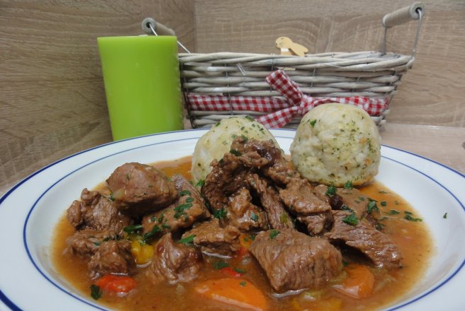 Tocanita de vitel