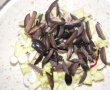 Salată de paste cu legume proaspete, caş şi salam uscat-10