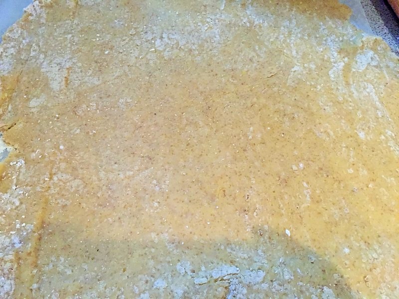 Mini tarte cu mere si scortisoara