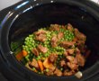 Carne de vitel cu mazare la slow cooker Crock-Pot 4,7 L-1