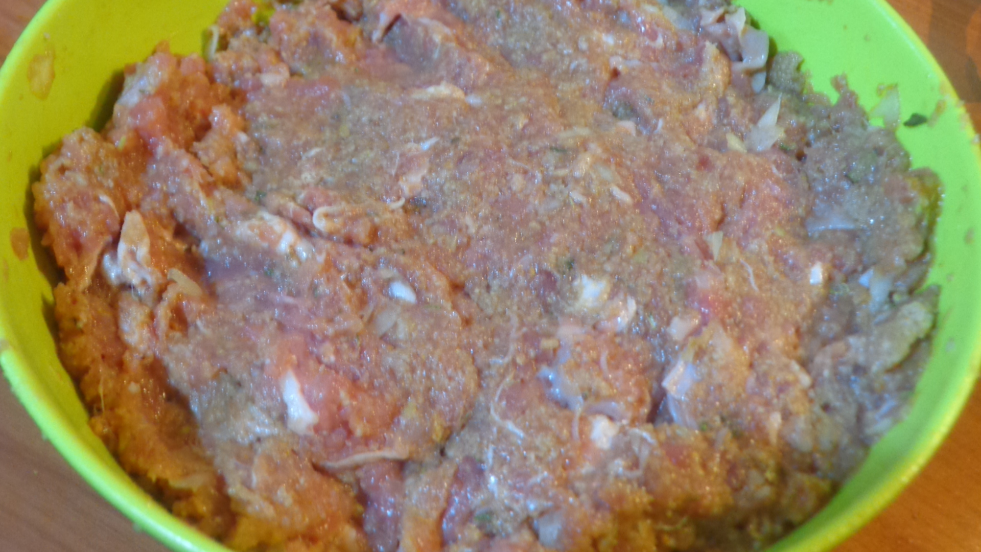 Muffins de vitel cu legume mexicane