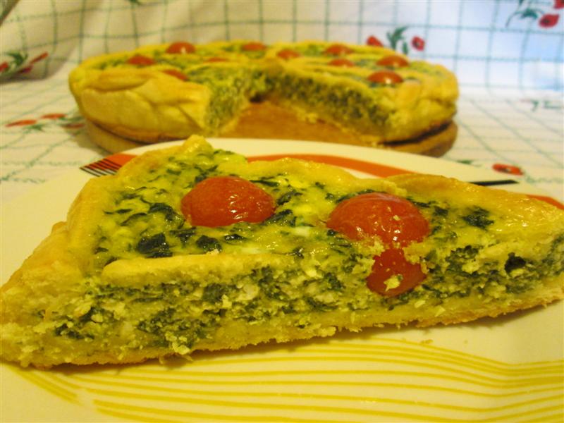 Tarta cu spanac, branza si rosii cherry