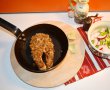 Somon la gratar sub crusta de pesmet cu parmezan-6
