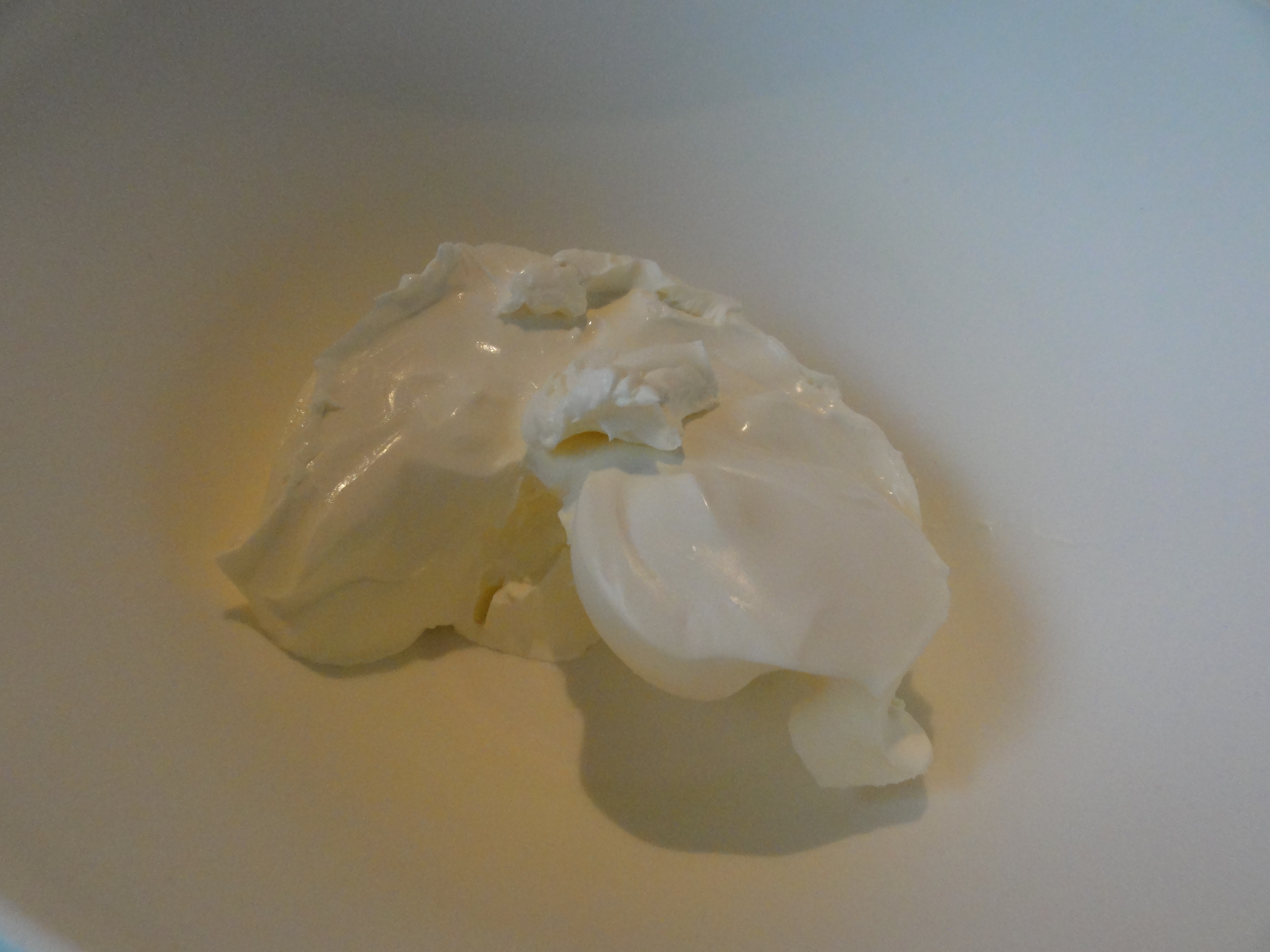 Prajitura cu mascarpone, ciocolata fina si capsuni