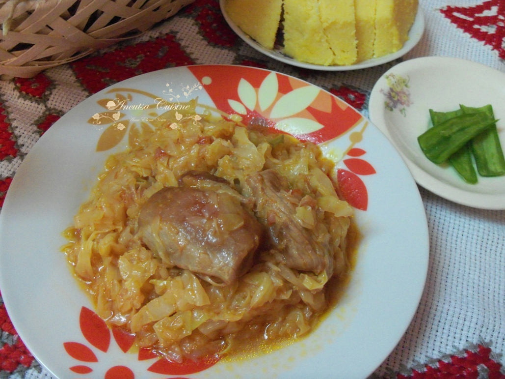 Mancare cu varza si carne