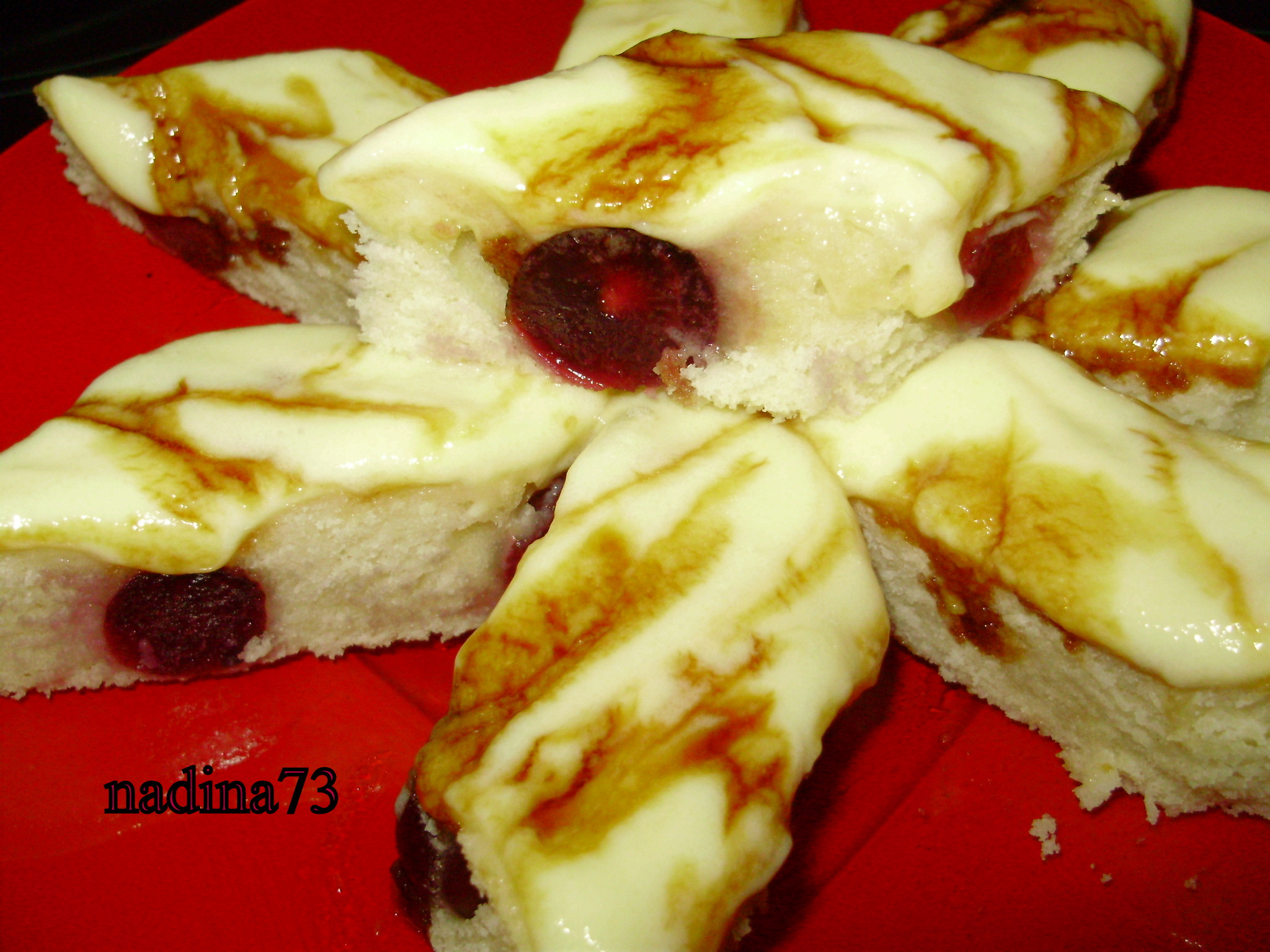 Prajitura cu cirese si budinca