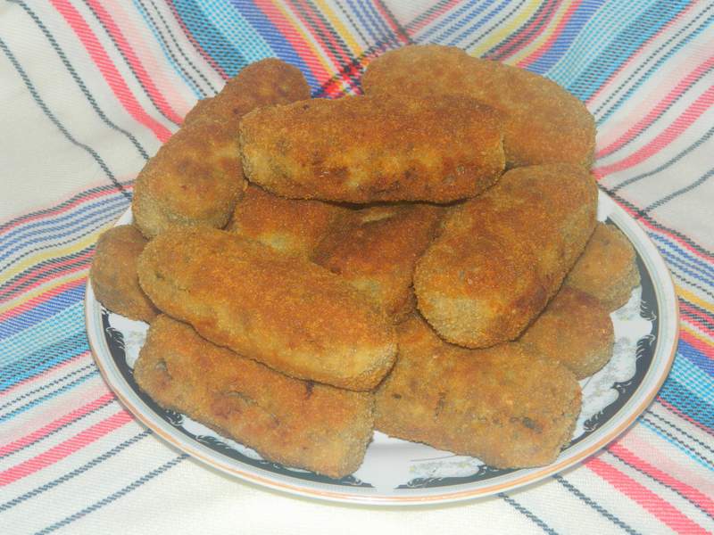 Aperitiv crochete din carne tocata cu cascaval