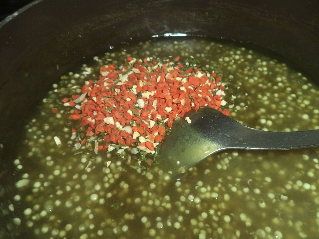 Placinte de post cu urzici si tapioca la cuptor