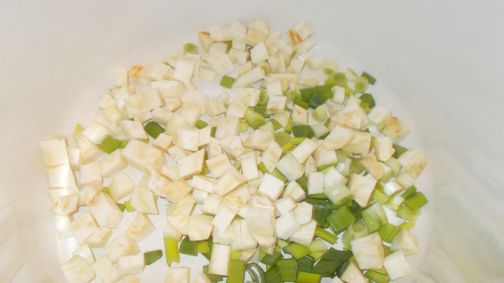 Ciorba de zucchini cu leurda