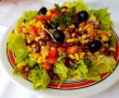 Salata mexicana pe pat de salata verde-7