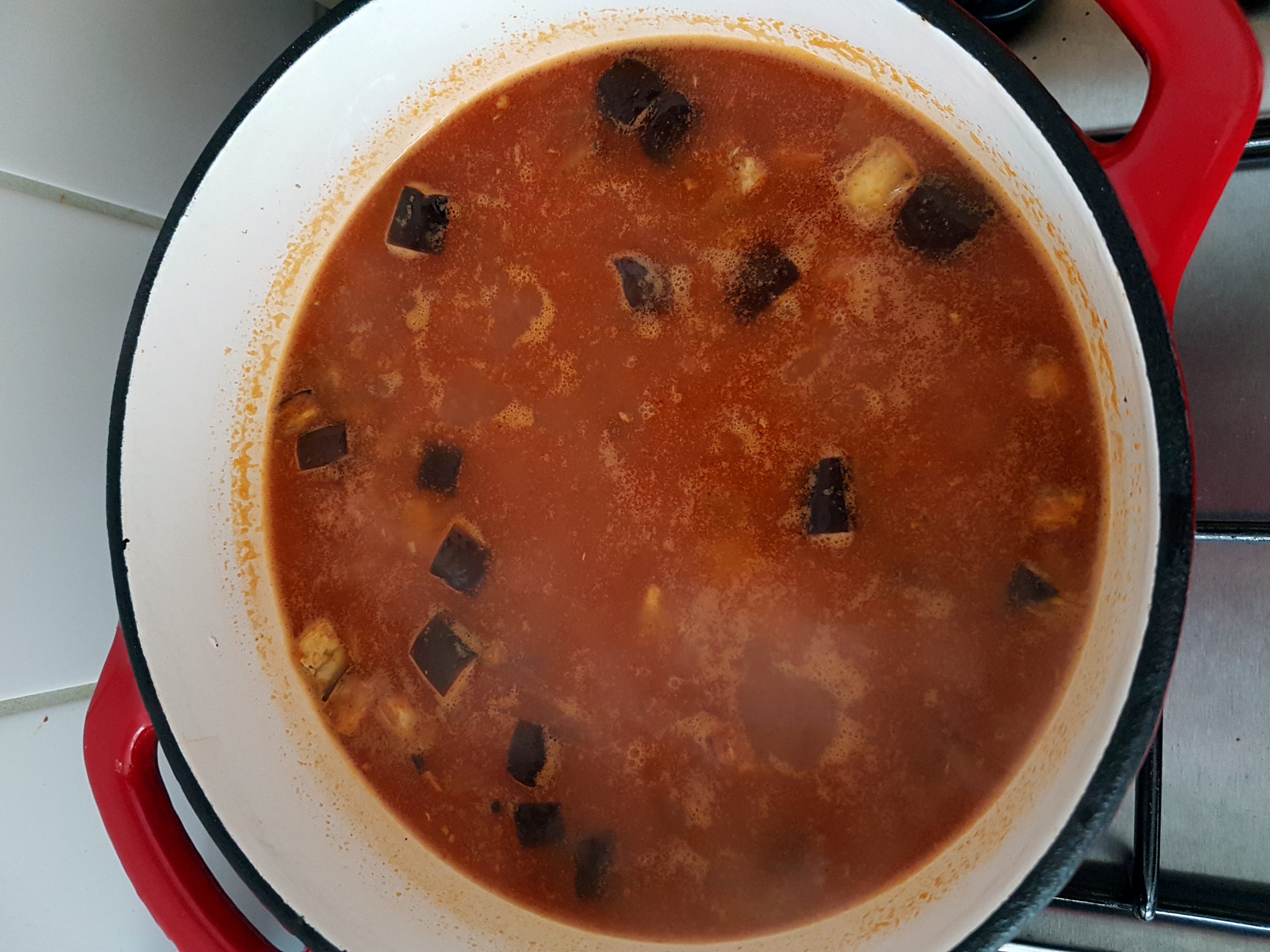 Dhal cu vinete (tocanita indiana de mazare)