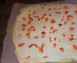 Desert rulouri cu capsuni si crema de branza-14