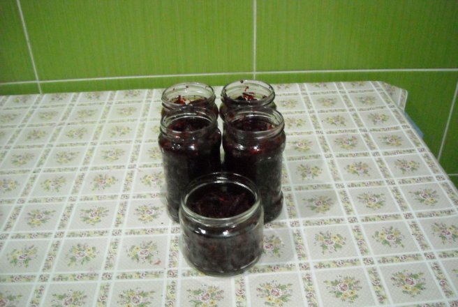 Salata de sfecla rosie la cuptor, cu hrean