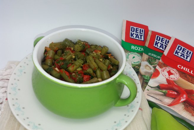 Pastai verzi cu chili si pasta de ardei