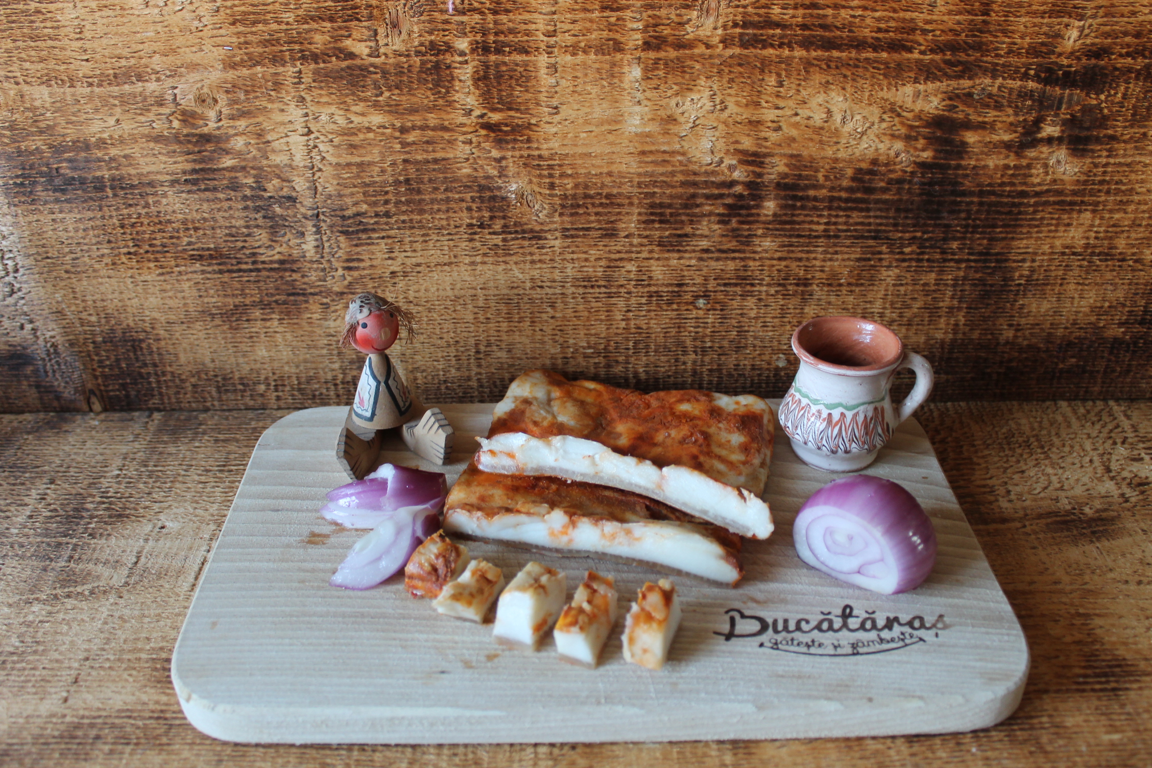 Slanina cu boia fiarta in moare