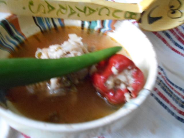 Ciorba cu os de porc si raci umpluti