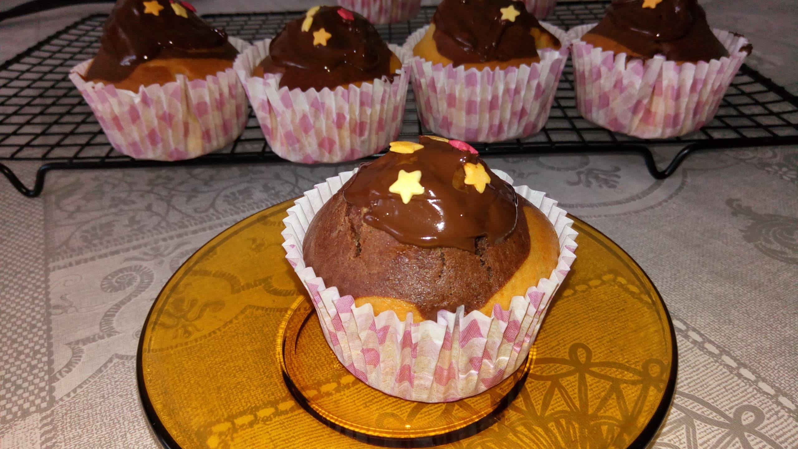 Desert muffins de post cu aroma de vanilie si cacao
