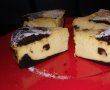 Desert cheesecake cu aroma de vanilie si blat ciocolatos-0