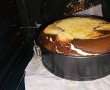 Desert cheesecake cu aroma de vanilie si blat ciocolatos-11