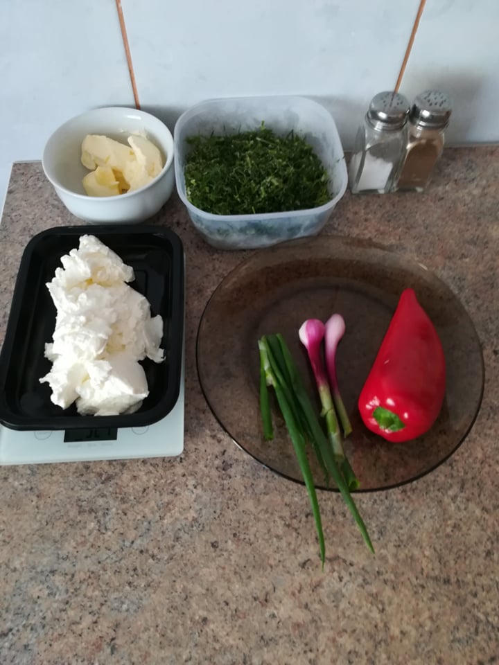 Aperitiv rulada cu spanac si branza