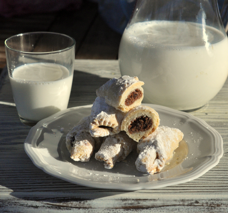 Cornulete cu magiun de prune si nuci