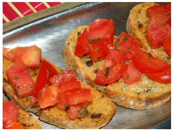 Bruschete cu rosii si ulei de masline