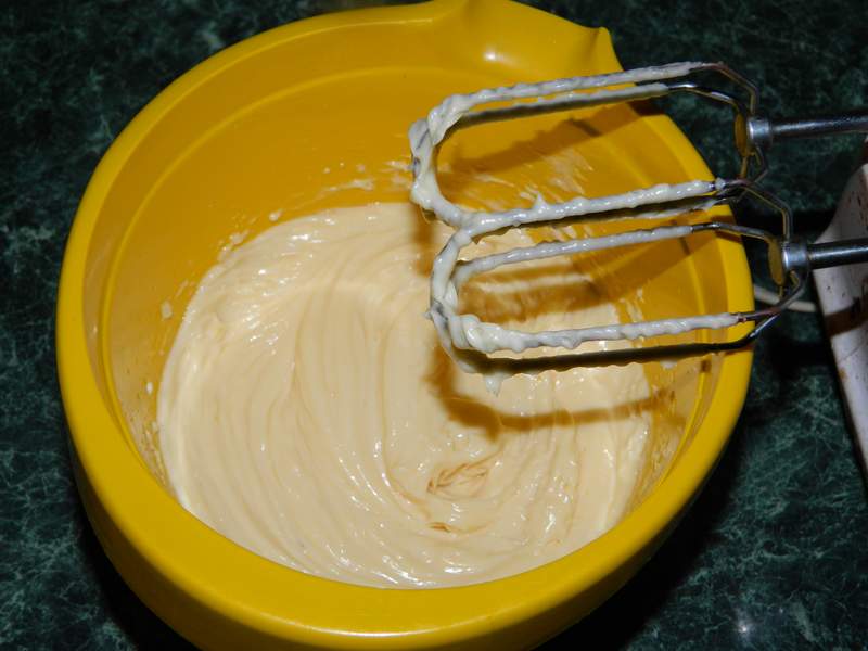 Salata cu pui, ciuperci si porumb