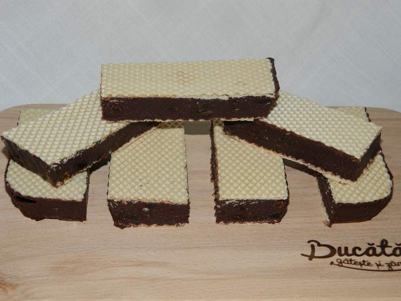 Desert ciocolata de casa cu stafide