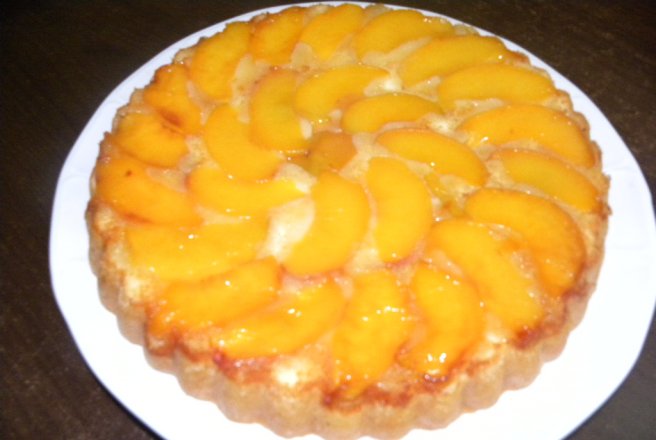 Tarta cu piersicute