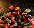 Tartă cu frișcă și fructe - Deliciul pufos și cremos care te cucerește-2