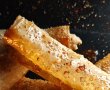 Rulouri picante cu brânză și miere - Gustarea inedită și delicioasă-3