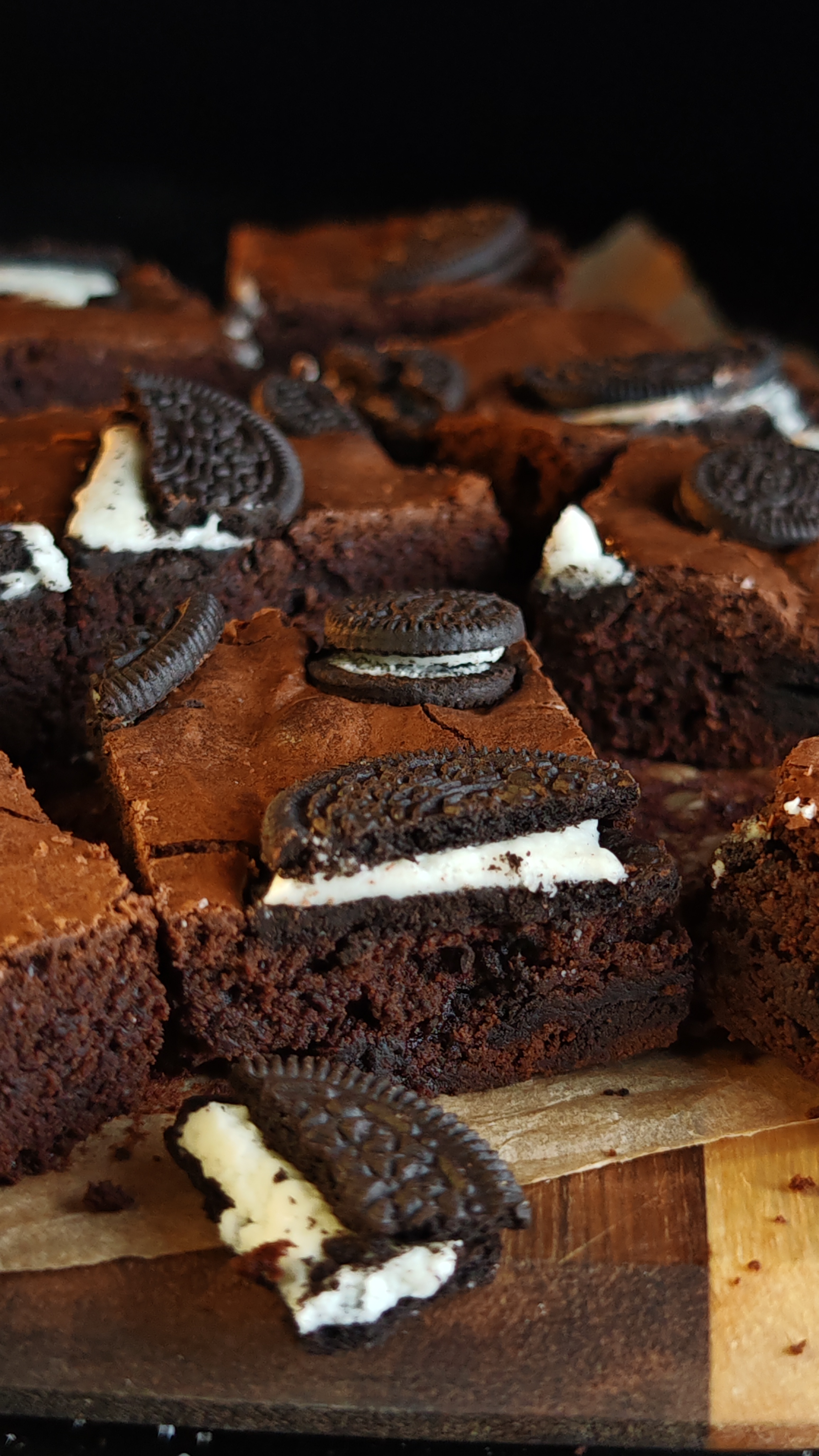 Brownie cu Oreo - Desertul ciocolatos și savuros