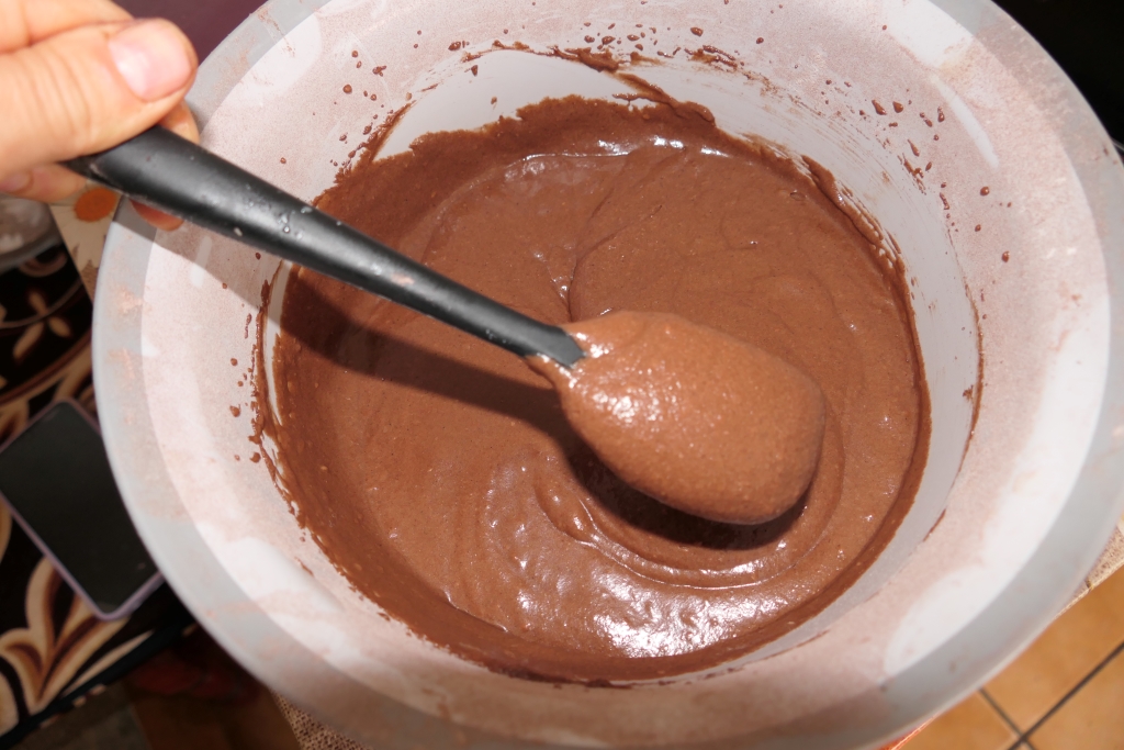 Prajitura cu mango si pralina cu alune de padure - Reteta delicioasa de casa