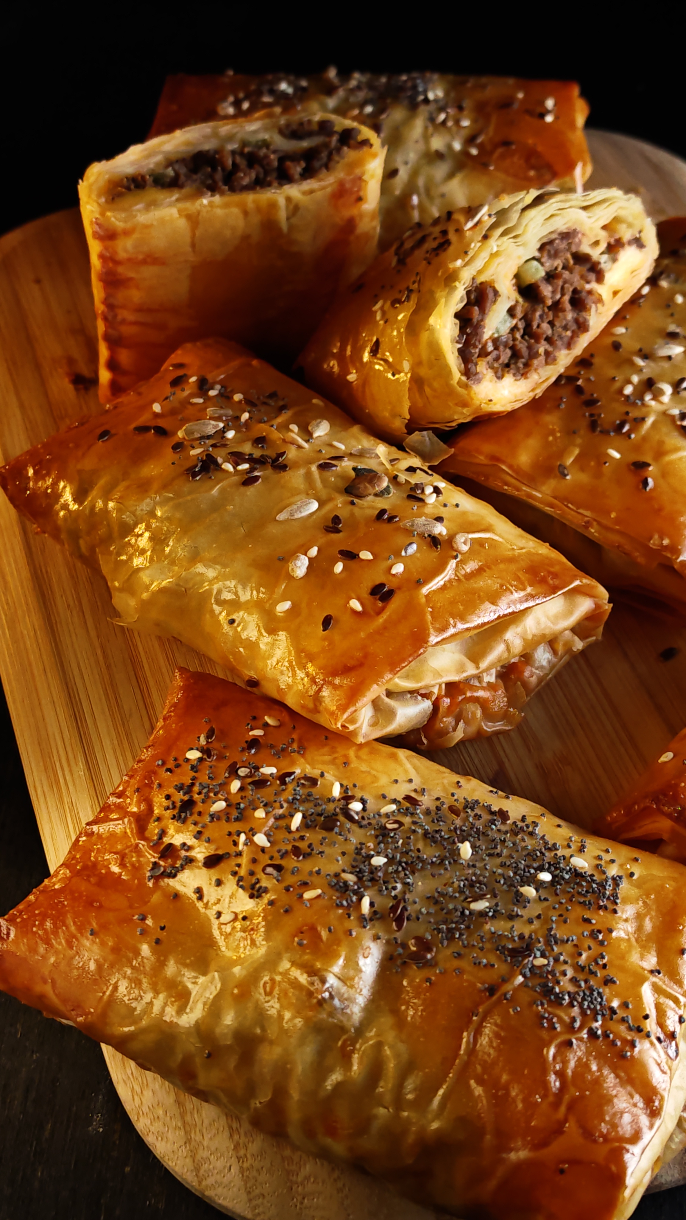 Plăcinte burger - Gust și savoare într-o rețetă rapidă