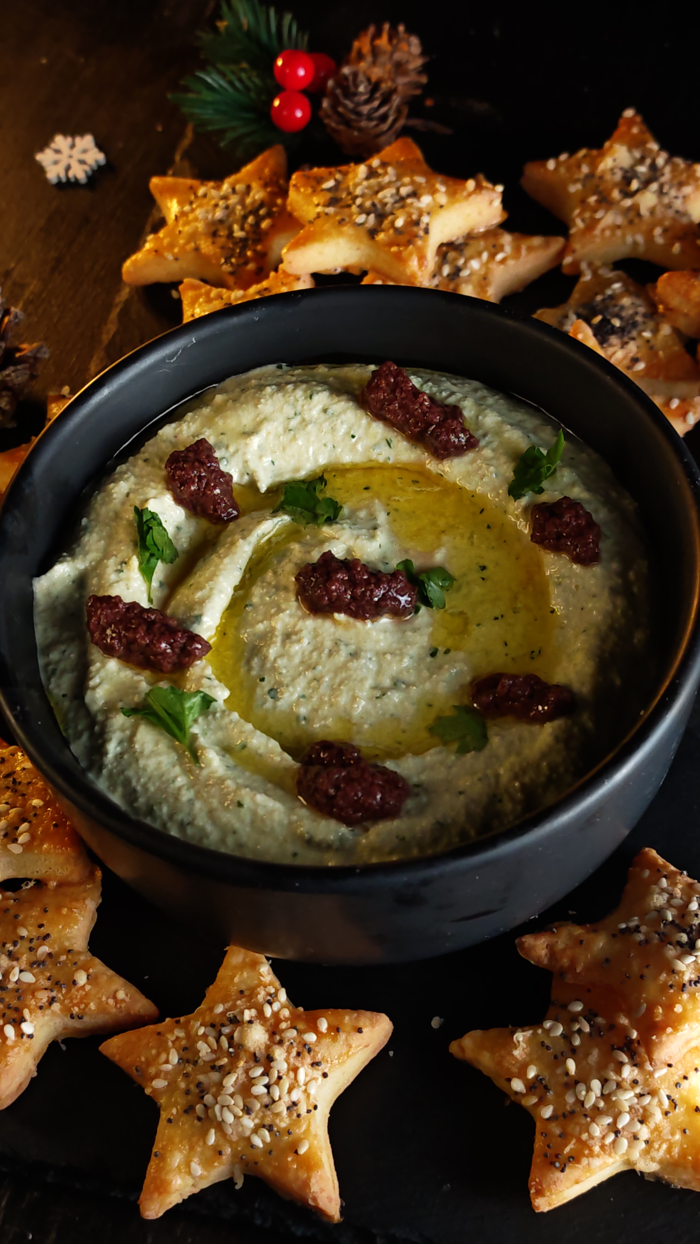 Cremă de brânză cu măsline și usturoi - Rețeta de aperitiv rapid și savuros