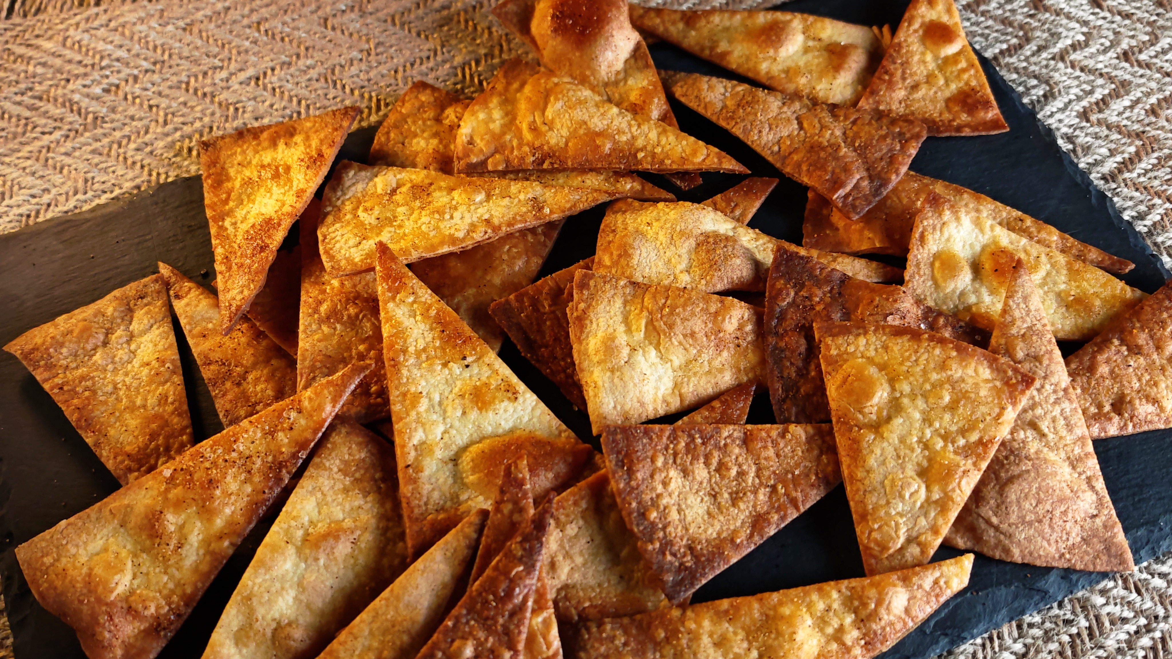 Nachos de casă -  rețeta rapidă și gustoasă